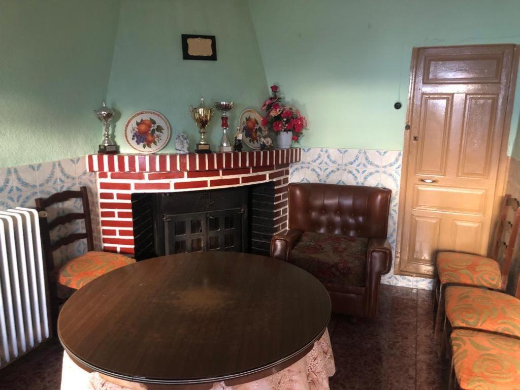 La Chimenea De La Tia Engracia Vila Ruidera Exterior foto